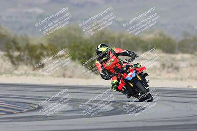 media/Jan-15-2026-Racers Edge (Thu) [[dfebeb70ab]]/3-B Group/Session 4 (Turn 5)/